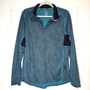 Nike lightweight pullover Size L